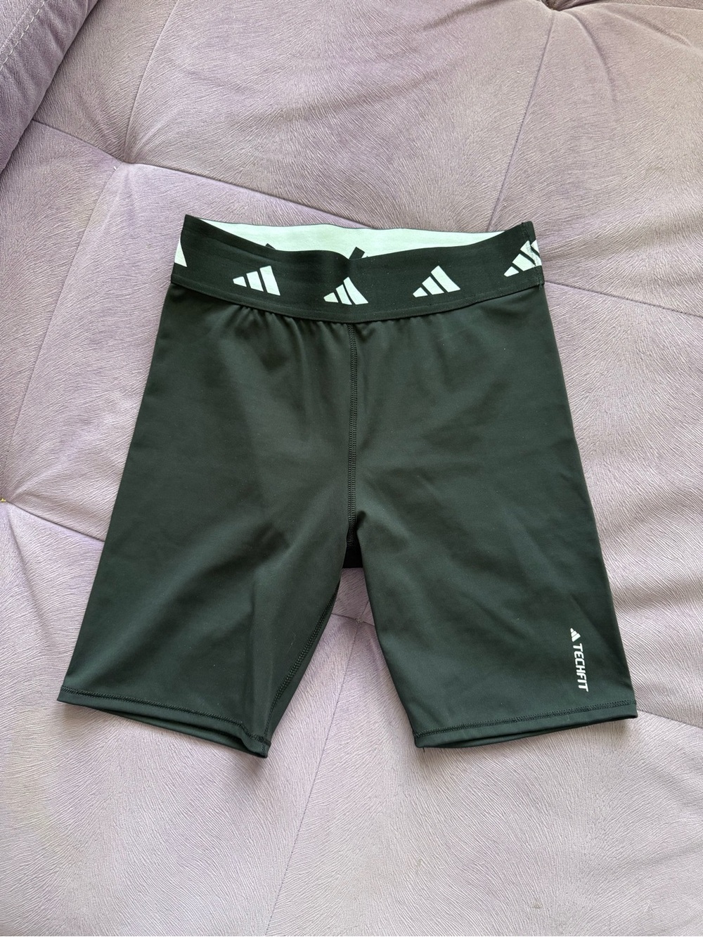 adidas Black TECHFIT High-Waist Compression Shorts sz small